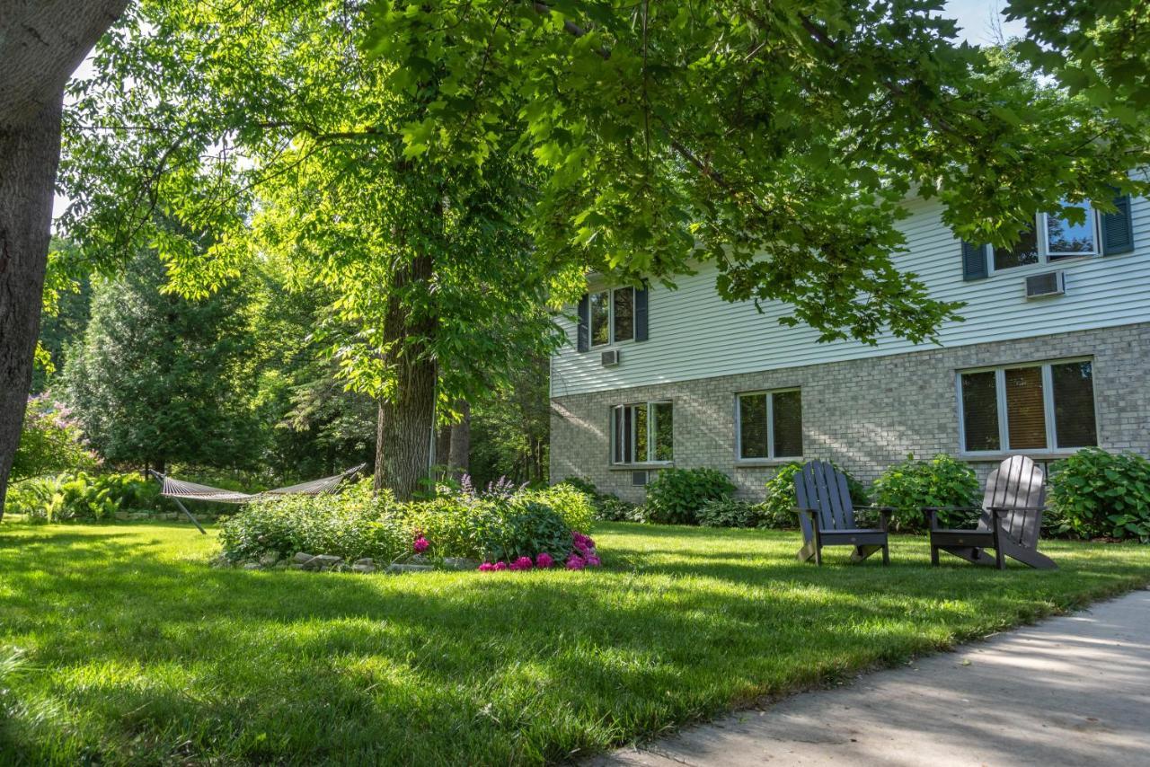 Village Green Lodge Ephraim Exterior photo