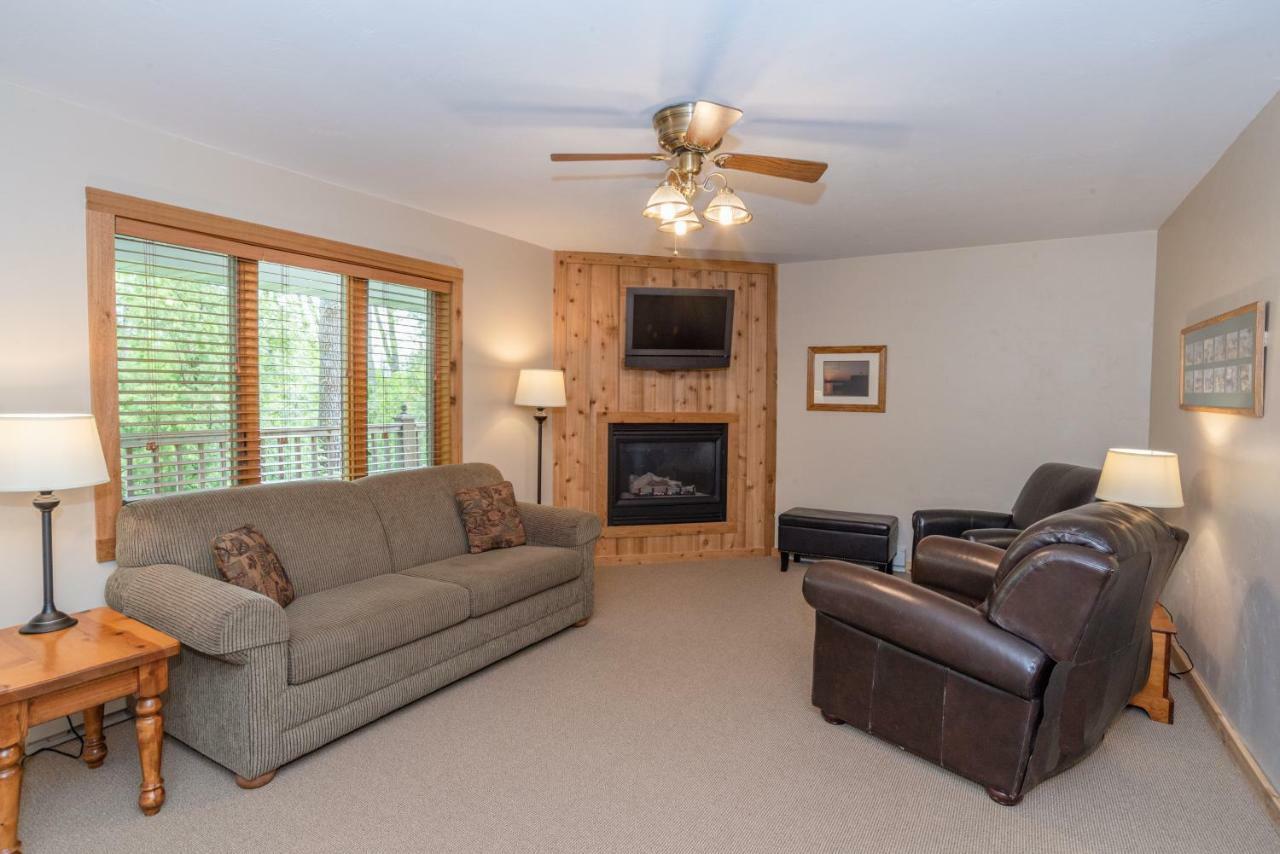 Village Green Lodge Ephraim Room photo